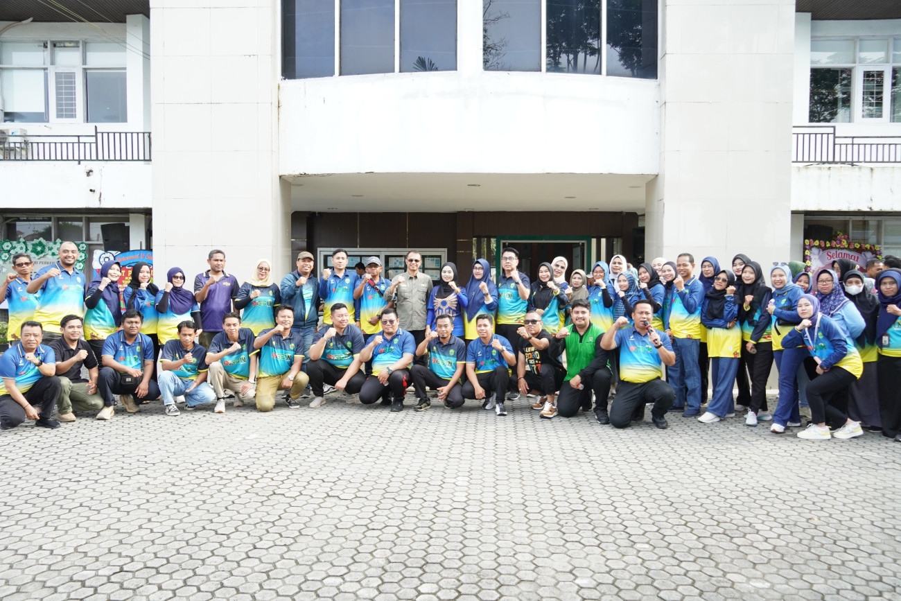 Disbun Semarakkan Hari Perkebunan ke-68 dengan Senam Sehat, Bazar Murah, dan Layanan Kesehatan