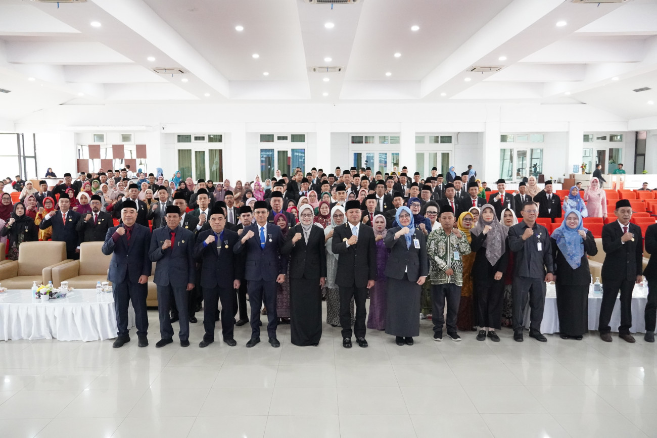 Momentum HUT Korpri ke-54 tahun, 322 ASN Pemprov Kaltim Terima Tanda Kehormatan SLKS