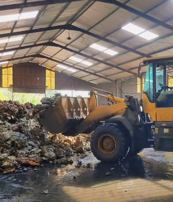 DISBUN KALTIM LAKUKAN PENJUALAN HASIL KARET KEBUN KM 36 KE PT MKC PALARAN