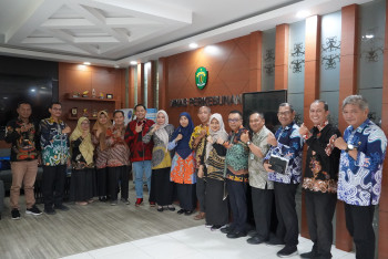 Disbun Kutai Timur dan Disbun Kaltim Bahas Strategi Penyelesaian Revitalisasi dan Percepatan PSR